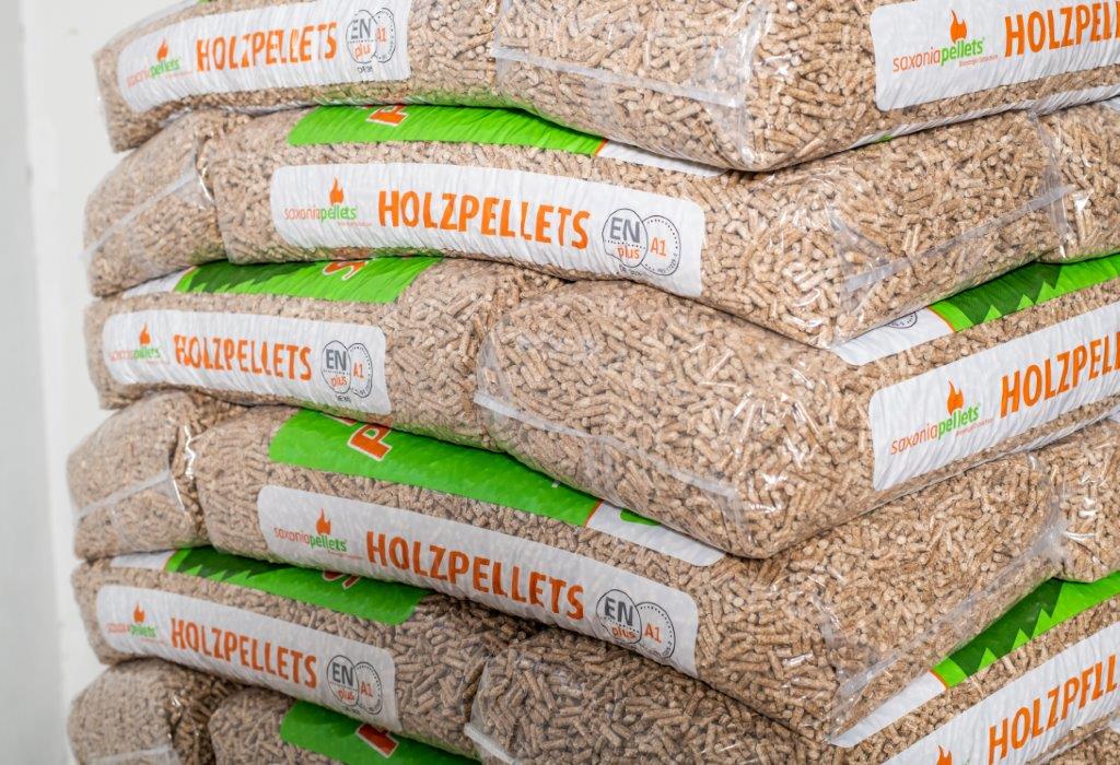 Saxoniapellets Holzhof24.de.jpg Saxoniapellets Holzhof24.de.jpg